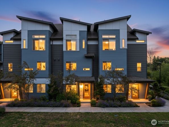 1910 Riva Lane NW, Issaquah WA 98027