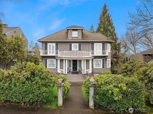 1021 34th Avenue E, Seattle WA 98112