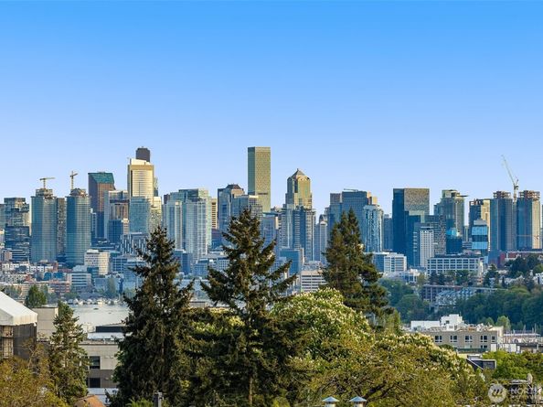 1203 D N Allen Place, Seattle WA 98103