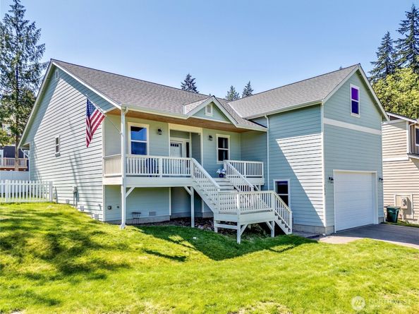7058 E Nightingale, Port Orchard WA 98366