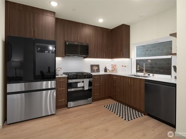 104 N 80th, Seattle WA 98103