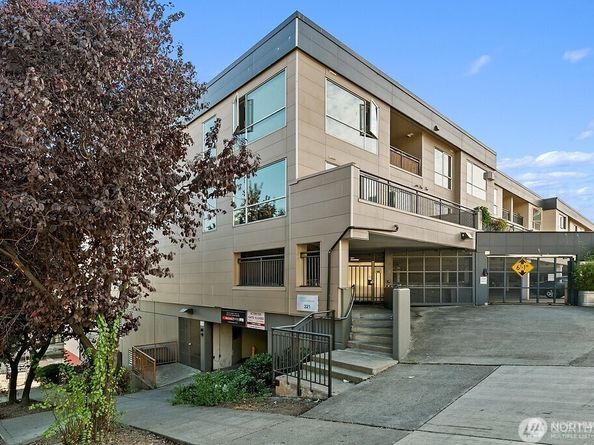 321 10th Avenue S 604, Seattle WA 98104