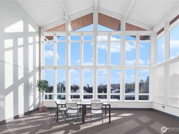 2501 Canterbury Lane E