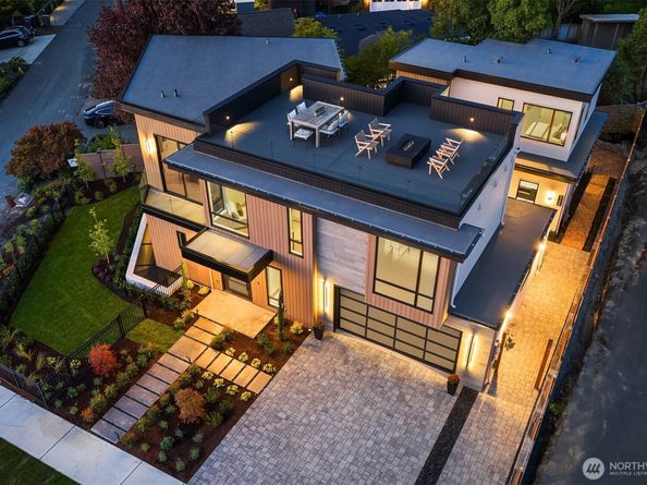 928 and 926 18th Avenue W, Kirkland WA 98033