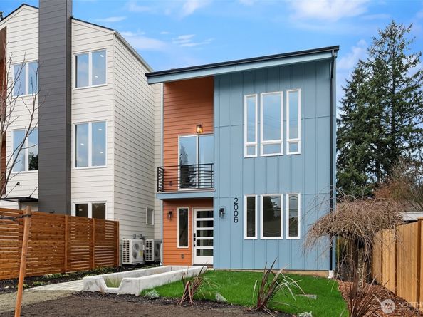 2006 120th Street NE Unit 2, Seattle WA 98125