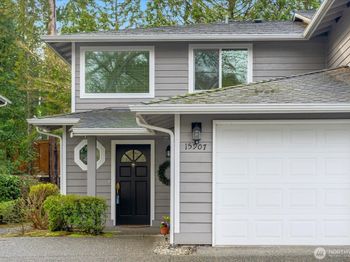 15907 NE 40th Way