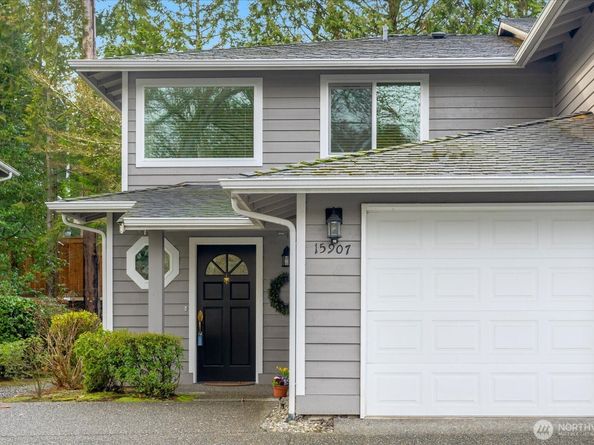 15907 NE 40th Way 32A, Redmond WA 98052