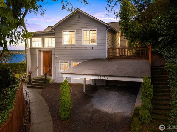 11753 Lakeside Ave NE, Seattle WA 98125