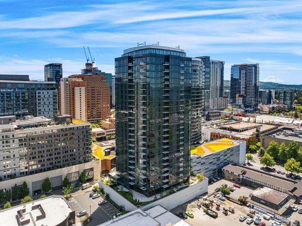 889 103rd Avenue 410, Bellevue WA 98004