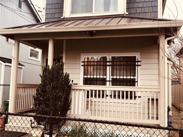 10050 19th Avenue SW, Seattle WA 98146