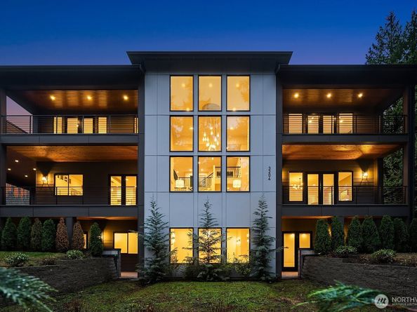 3204 116th Avenue NE, Bellevue WA 98004