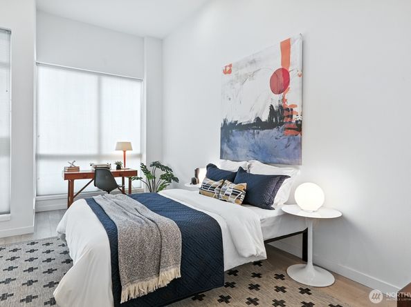 7500 15th Avenue NW E, Seattle WA 98117