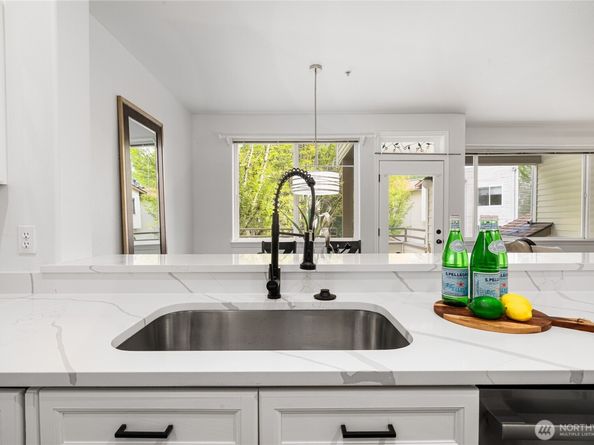 7583 Old Redmond Road A203, Redmond WA 98052