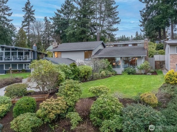 11818 Marine View Drive SW, Burien WA 98146