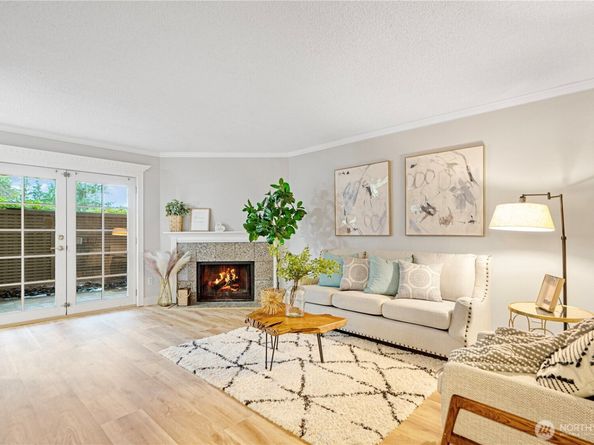10401 NE 32nd Place A101, Bellevue WA 98004