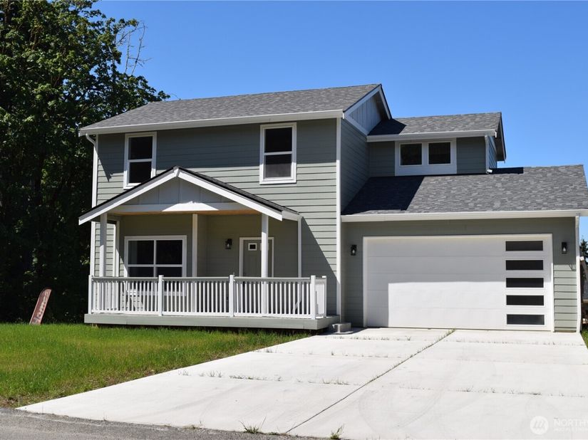 6997 E Bullseye Street, Port Orchard WA 98366