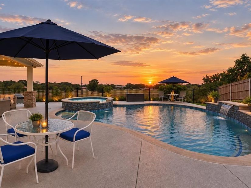 7924  Wilson Cliff Court , White Settlement Texas 76108