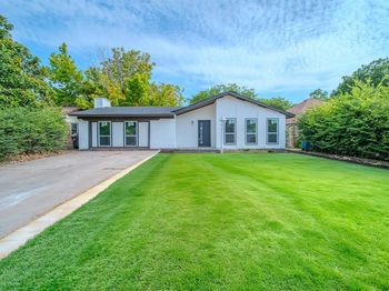 821  Lexington Drive 