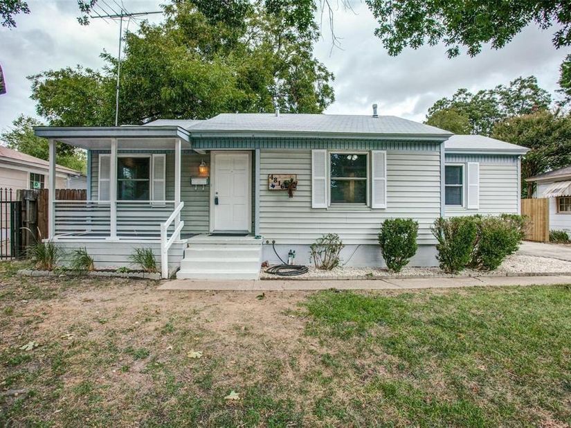 4816  Sherwood Drive , River Oaks Texas 76114