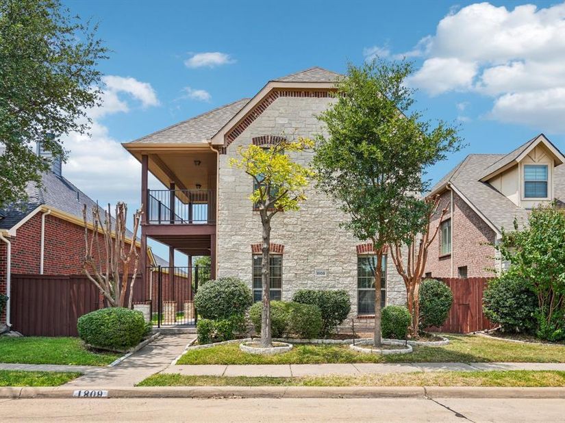 1809  Downing Street , Allen Texas 75013