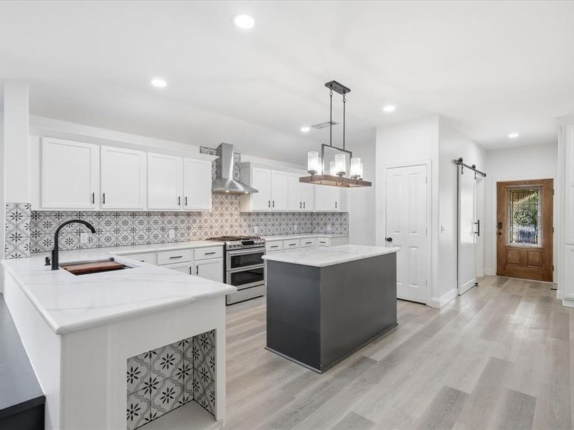 5608  Millers Creek Drive , Argyle Texas 76226