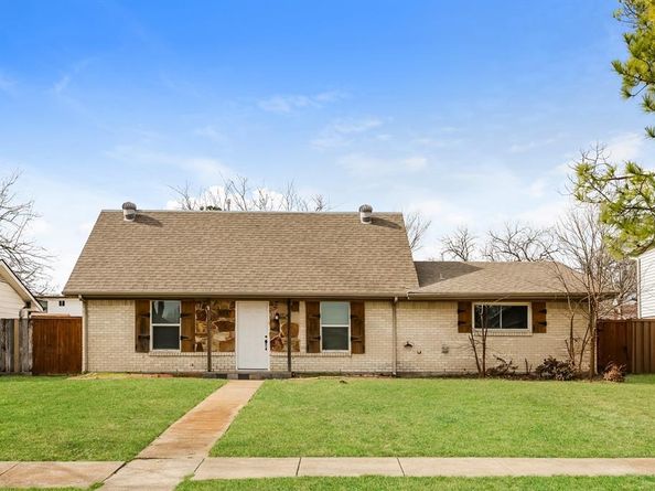 825  Darnel Drive , Mesquite Texas 75149