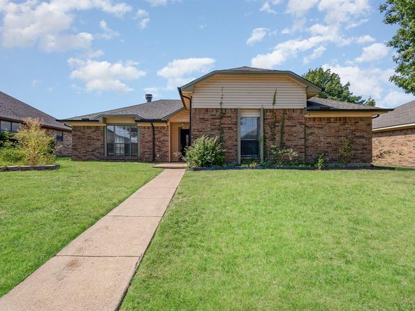 1304  Petunia Drive , Allen Texas 75002