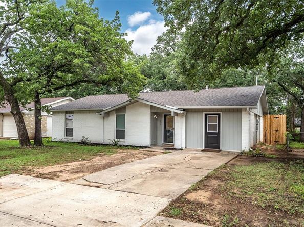 1050  Winterwood Drive , Lewisville Texas 75067