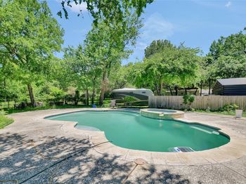 5313  Hidden Oaks Lane 