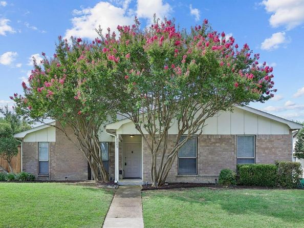 2604  Winding Creek Drive , Carrollton Texas 75007