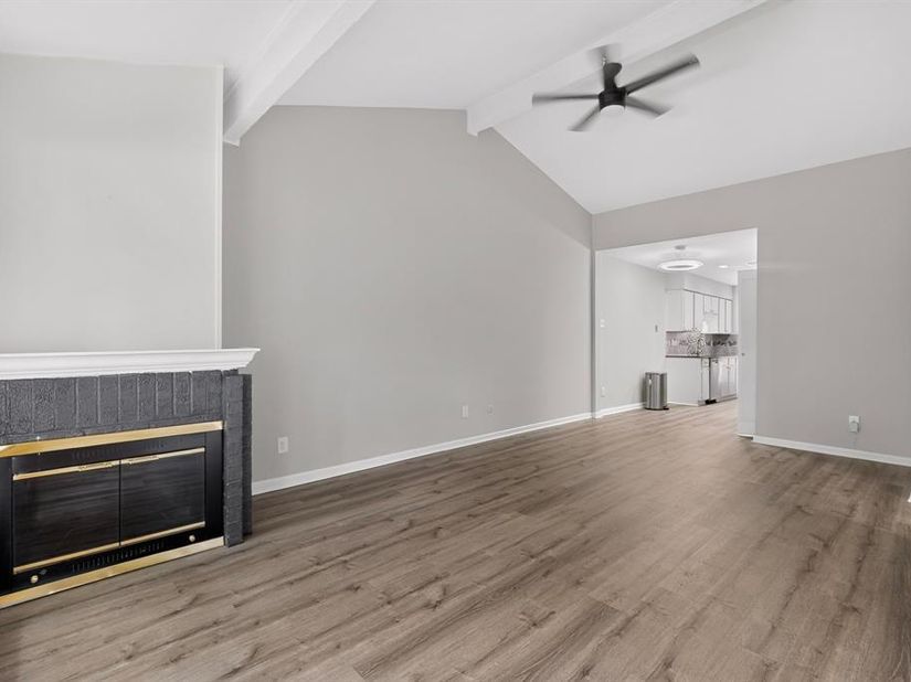 13786  Brookgreen Circle , Dallas Texas 75240