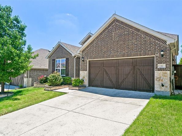 211  Copper Canyon Drive , Lewisville Texas 75067