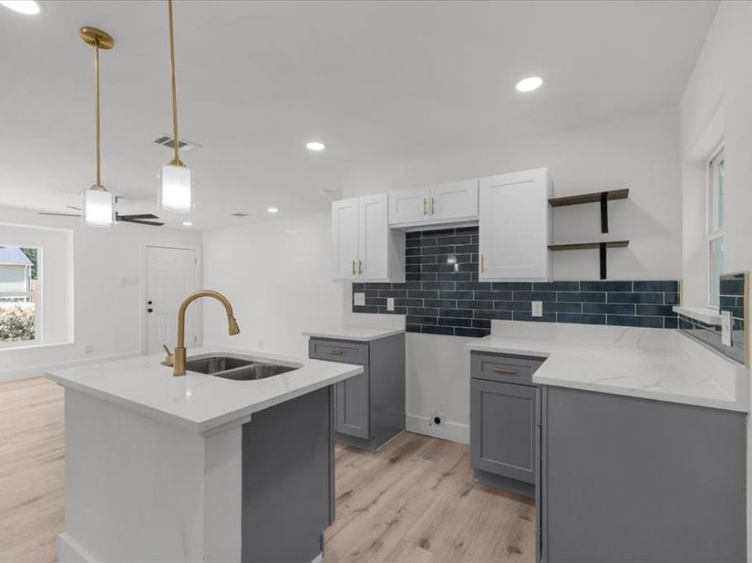 3454  Moberly Street , Fort Worth Texas 76119