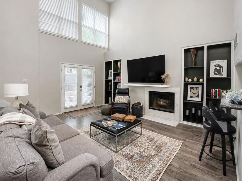 3906  Buena Vista Street  18, Dallas Texas 75204
