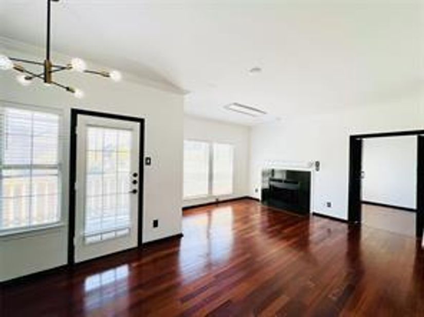 1700  Amelia Court  126, Plano Texas 75075