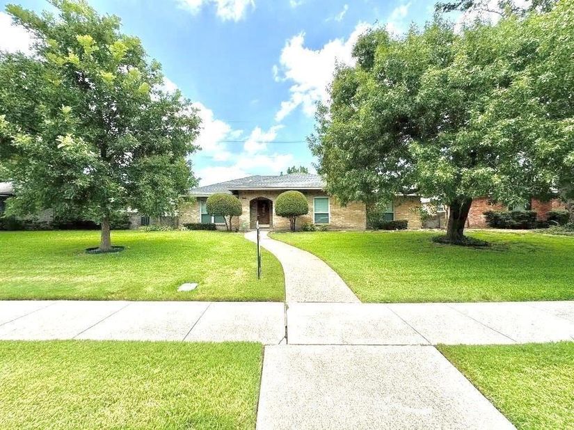 909  Hillsdale Drive , Richardson Texas 75081