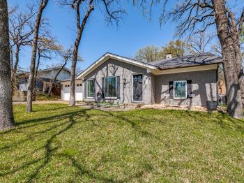 716  Thousand Oaks Drive 