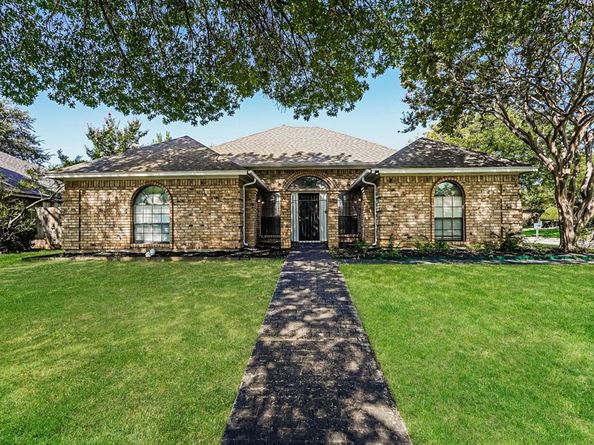 2206  Reading Road , Arlington Texas 76011