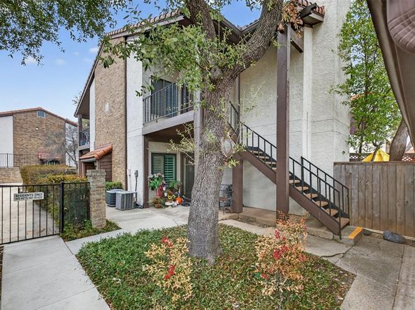 18040  Midway Road  195, Dallas Texas 75287