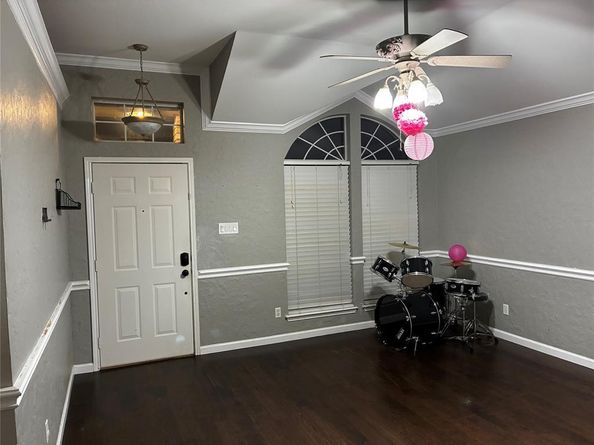 520  Kelley Court , Fort Worth Texas 76120