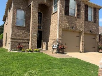 6811  Shore Breeze Court 