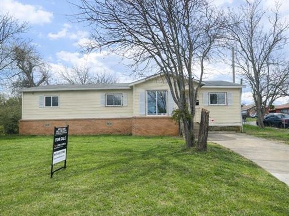 1413  Lindsey Street , Fort Worth Texas 76105