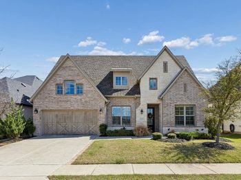 611  Broadhurst Lane 