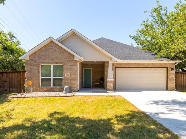 751  Stell Avenue , Mansfield Texas 76063