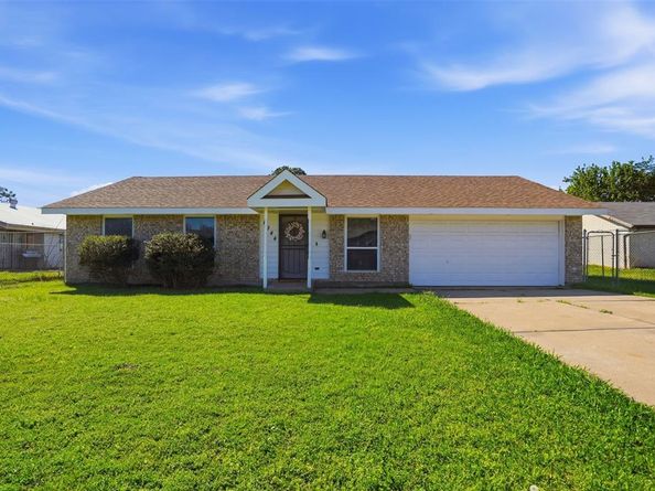 6944  Knob Hill Road , Forest Hill Texas 76140