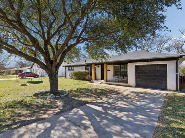 2141  Ridgeview Street , Fort Worth Texas 76119