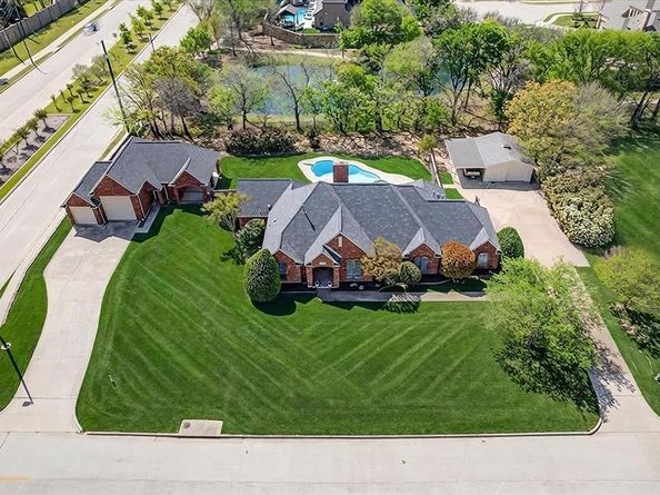 2303  Hillside Court , Southlake Texas 76092