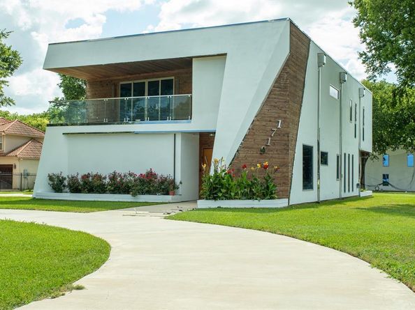 1719  Right Field Court , Cedar Hill Texas 75104