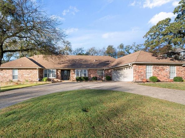 820  Newport Road , Fort Worth Texas 76120