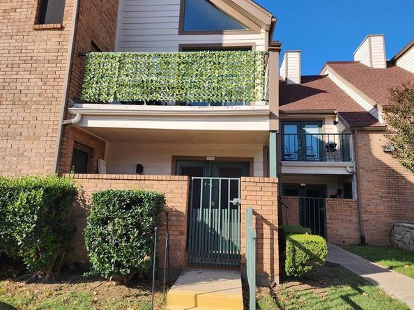 2300  Balsam Drive  G105, Arlington Texas 76006